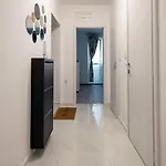Turquoise By Rv Apartment Varna