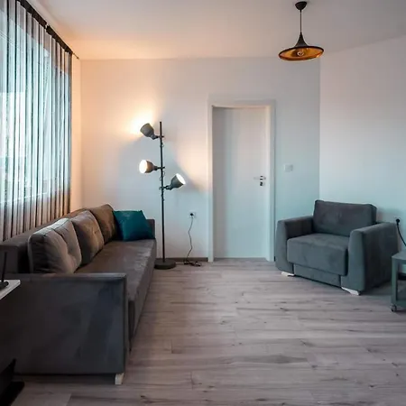 Turquoise By Rv * Varna