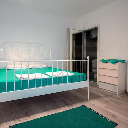 Turquoise By Rv Apartment